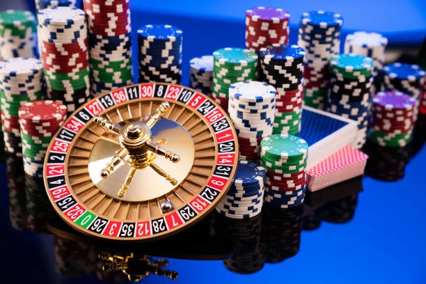 mamba 196 app running on Android and iOS devices showing live dealer tables