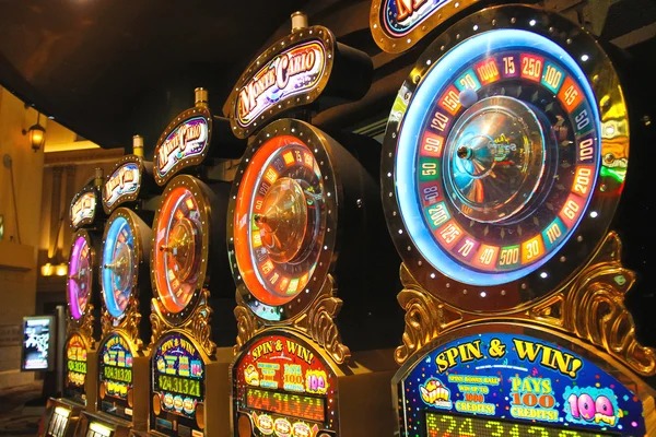 mamba 196 slots game interface showing Aviator, Sweet Bonanza, and Gates of Olympus titles